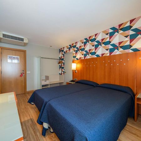 Hotel J. Balmes Vic Exteriér fotografie