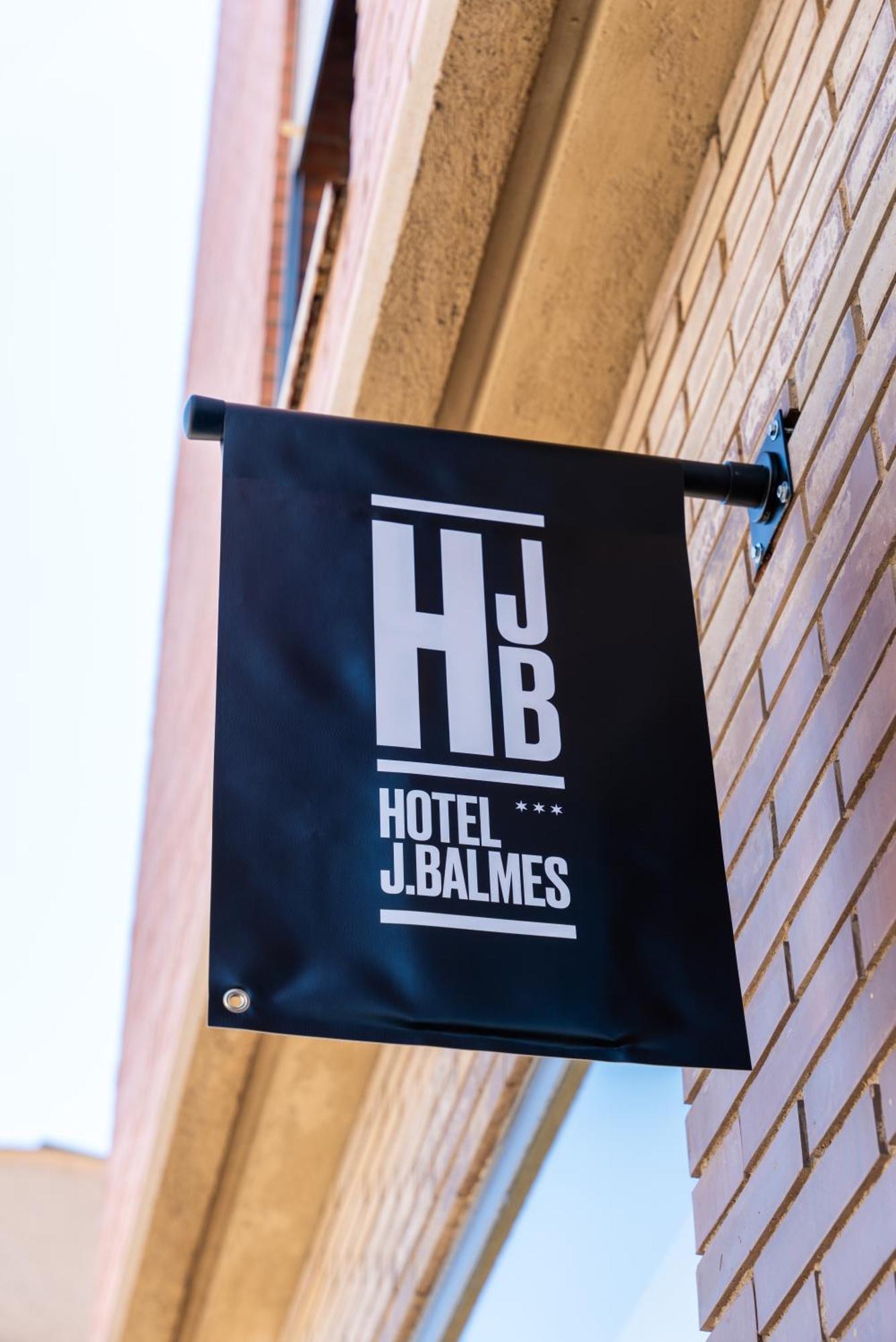 Hotel J. Balmes Vic Exteriér fotografie