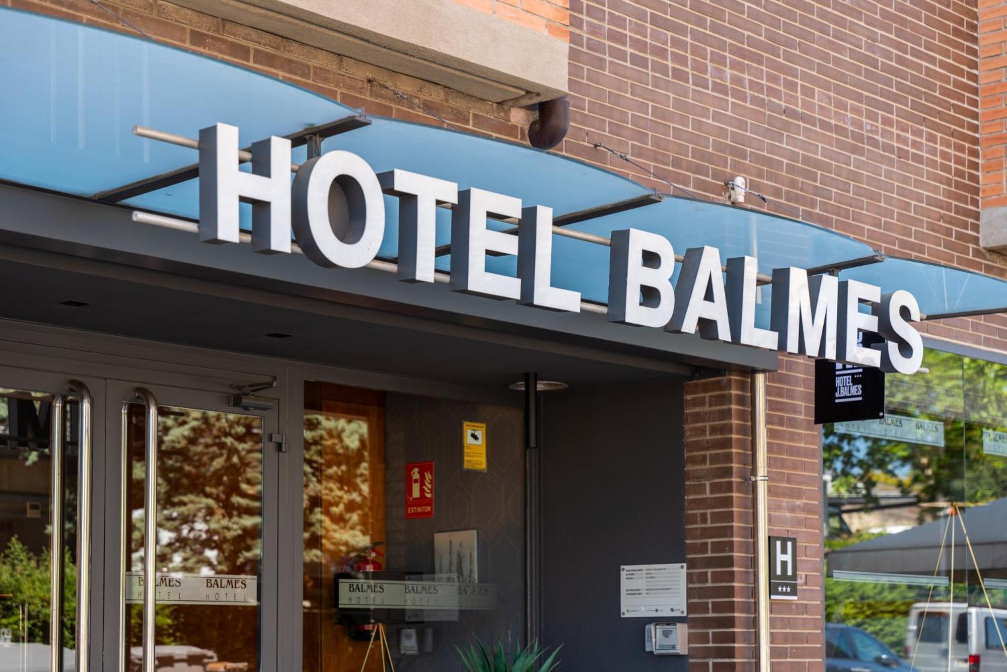 Hotel J. Balmes Vic Exteriér fotografie